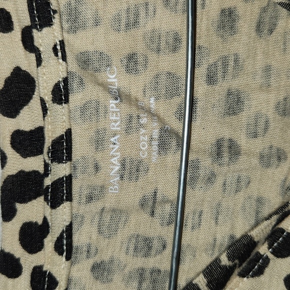 Banana Republic Leopard Print Crop Top Size Small - Picture 3 of 5